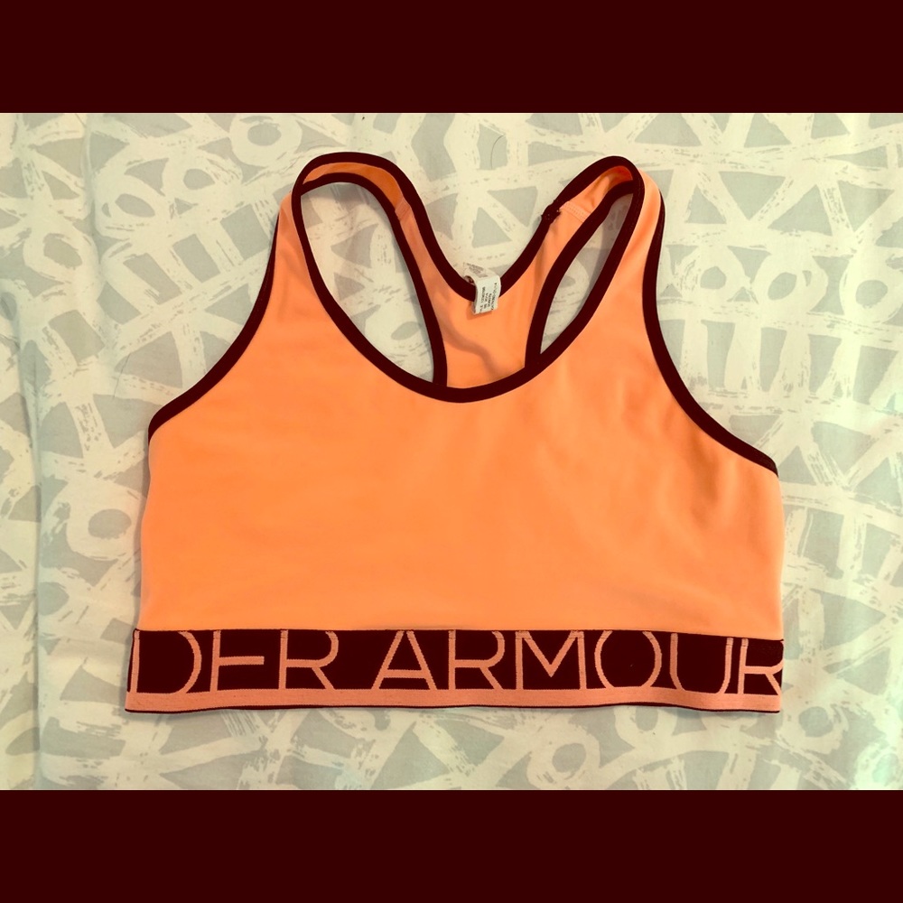 UA sports bra M